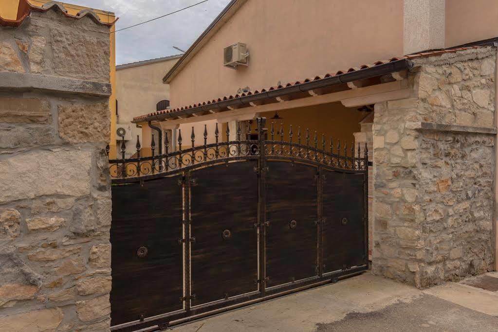 Apartment Mimoza Old Town